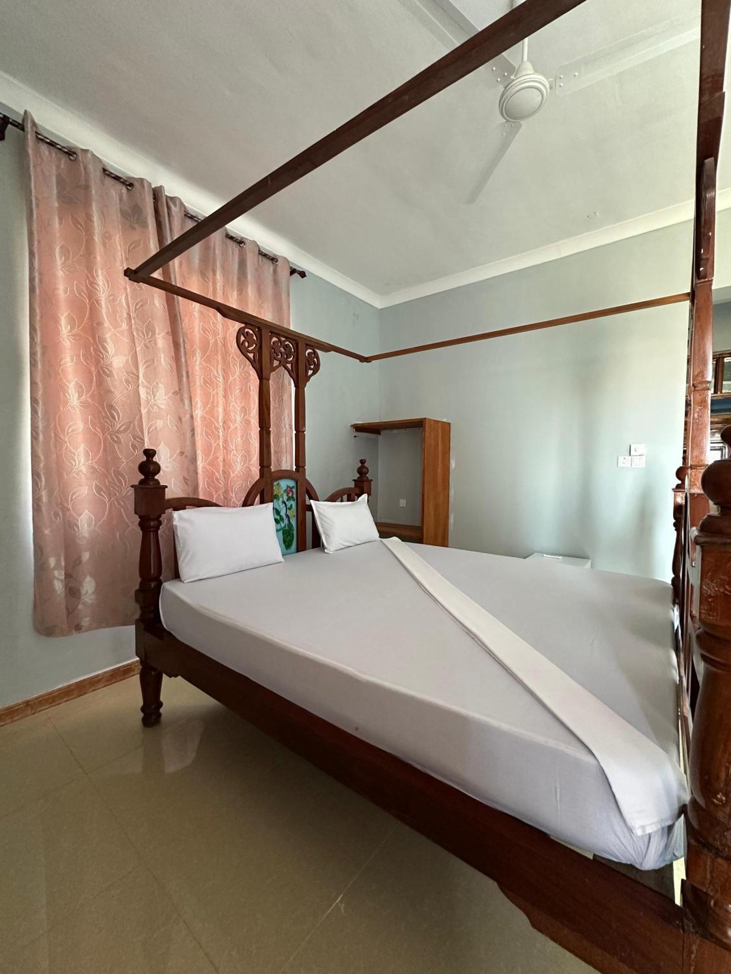 Relax Hotel Taj Nungwi Exterior photo